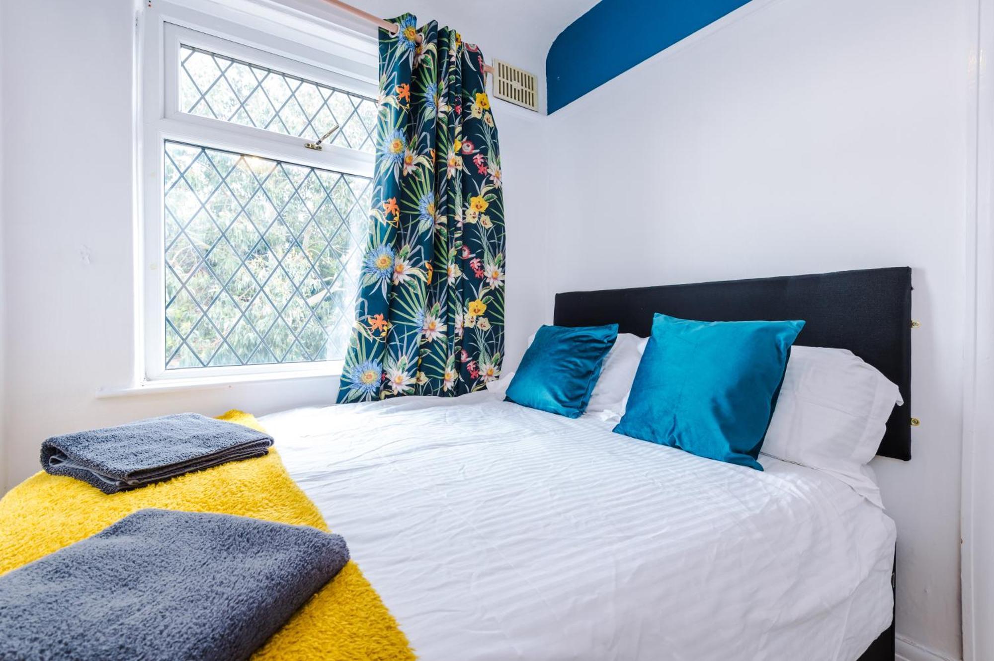 Cosy 2 Bedroom House-short Drive From Pleasure Holiday home